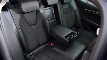 Skoda Octavia 1.5 TSI - long termer rear seats