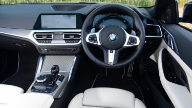 BMW M440d xDrive Convertible - dash