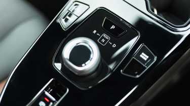 Suzuki e Vitara Motion - centre console