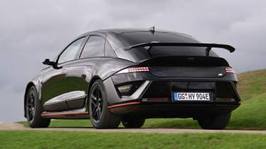 Hyundai Ioniq 6 N - rear action