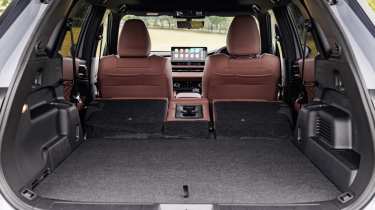 Mitsubishi Outlander PHEV - boot seats down