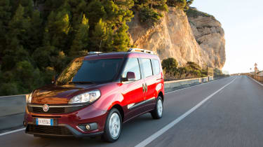 Fiat Doblo 2015 - tracking front