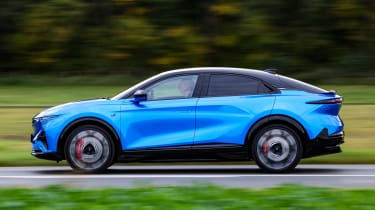 Alpine A390 - side action