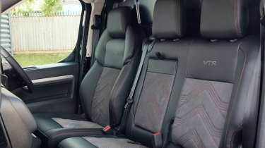 Citroen Dispatch VTR - seats