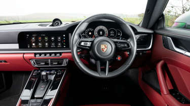 Porsche 911 Carrera - dash