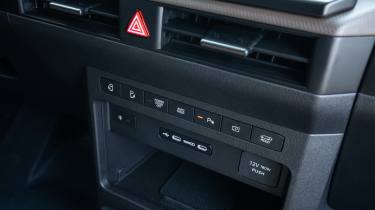 Kia PV5 - centre console