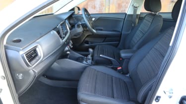 New Kia Stonic - interior front