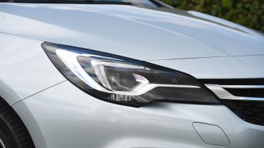 Vauxhall Astra - headlight