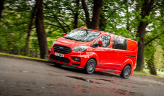 Red MS-RT Ford Transit Custom front