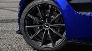 Aston Martin Vantage wheel