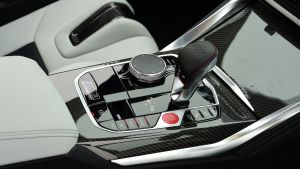 BMW M3 Competition - gear lever