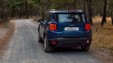 2024 Jeep Renegade - rear tracking