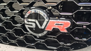 Jaguar F-Pace SVR - badge