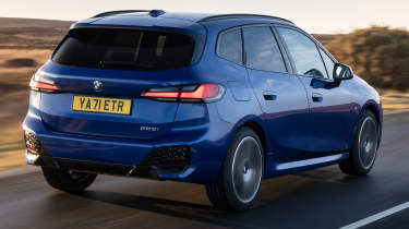 BMW 223i Active Tourer - rear tracking