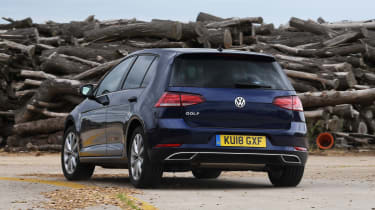 Volkswagen Golf - rear cornering