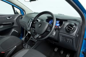 Used Renault Captur - interior