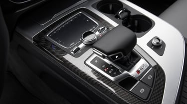 Audi SQ7 - center console