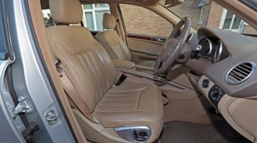 Used Mercedes M-Class - front seats