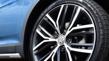 Volkswagen Passat Alltrack - wheel