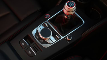 Audi S3 Saloon 2013 gearstickP