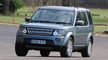 Land Rover Discovery 2014 front action