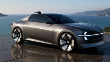 Skoda 100 concept - front angled