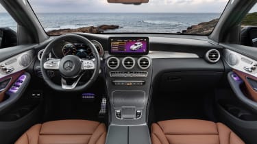 Mercedes GLC - cabin