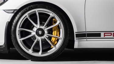 Porsche 911 R wheel