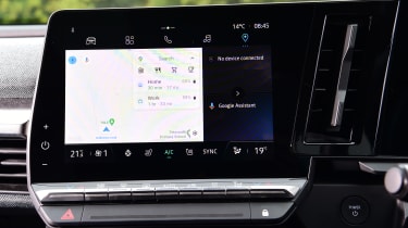 Renault Megane E-Tech - infotainment screen