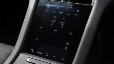 Used Porsche Taycan - screen