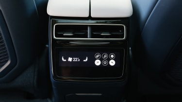 Zeekr 001 - rear air conditioning controls
