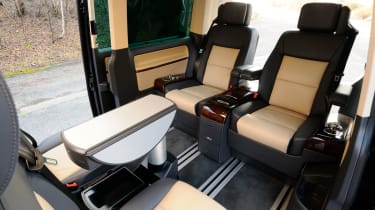 VW Caravelle SE BiTDI DSG seats