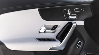 Mercedes CLA - door interior