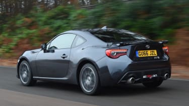 Used Toyota GT86 - rear action