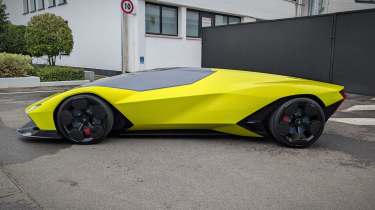 Lamborghini Manifesto AEX side profile