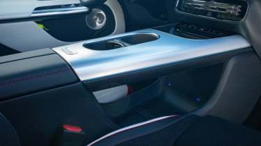 Mercedes GLB 2025 snow - interior