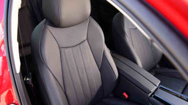 Skoda Superb hatch - driver&#039;s seat