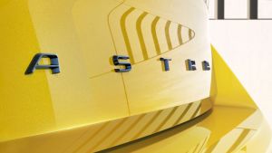 Vauxhall Astra teaser 2
