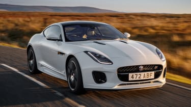 Jaguar F-Type Chequered Flag - front action