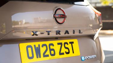 Nissan X-Trail - tailgate