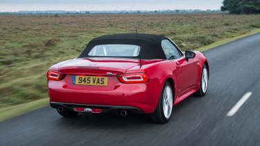 Used car hunter: sporty convertibles - Fiat 124 Spider, rear tracking 