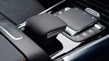 Mercedes GLA - transmission