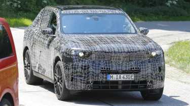 BMW X5 - front 3/4
