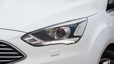 Ford C-MAX - front light detail