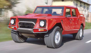 Lamborghini LM002 front tracking