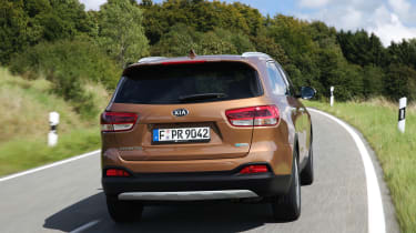 Kia Sorento 2.2 CRDi KX-4 auto - rear driving