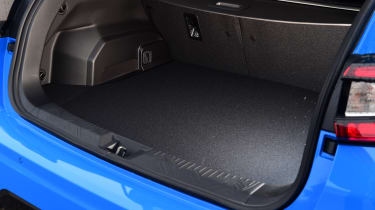 Subaru Crosstrek 2.0i e-Boxer Touring - boot