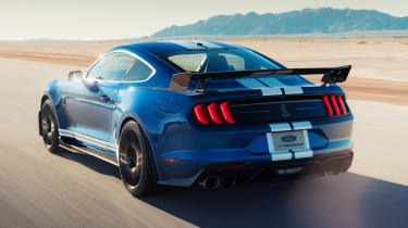 Ford Mustang Shelby GT500 - rear action