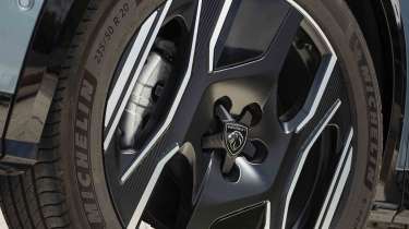 Peugeot E-3008 - alloy wheel detail