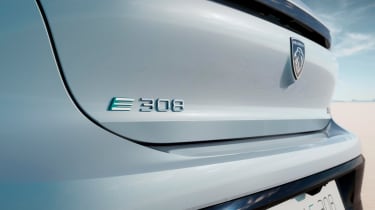 Peugeot e-308 - rear badge